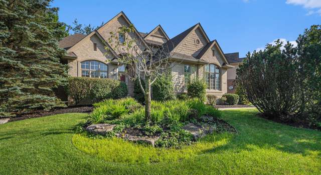 Photo of 6878 Chase Ct, West Bloomfield, MI 48322