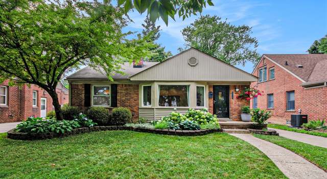 Photo of 2313 Elmhurst Ave, Royal Oak, MI 48073