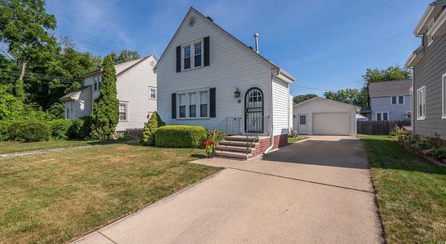 Photo of 322 Shadowlawn Pl, Monroe, MI 48162