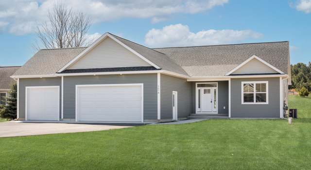 Photo of 1578 Oban Way, Traverse City, MI 49696