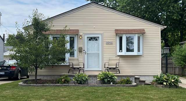 Photo of 5048 Gloria St, Wayne, MI 48184