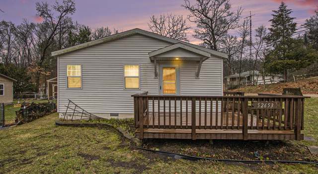 Photo of 52653 Lakeview Dr, Dowagiac, MI 49047