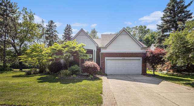 Photo of 4015 Keats Dr, Troy, MI 48085