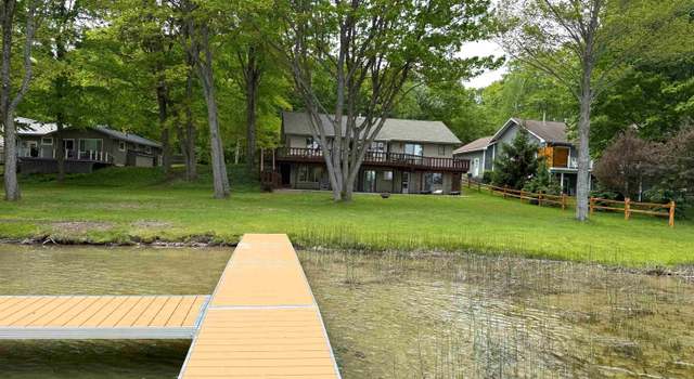 Photo of 19146 Birch View Trl, Lake Ann, MI 49650