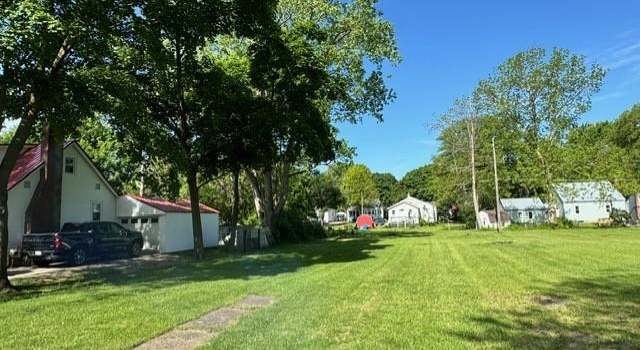 Photo of 111 Grove Ave, Alma, MI 48801