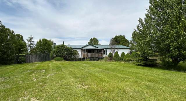 Photo of 8610 Peck Rd, Marlette, MI 48453