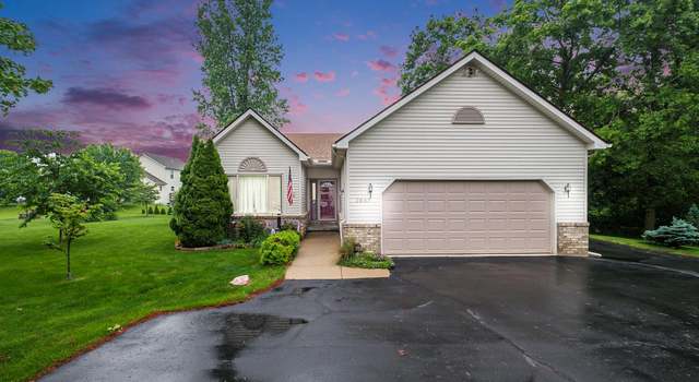 Photo of 2667 Castle Rock Ct, Howell, MI 48843