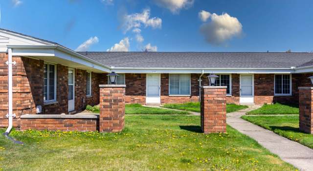 Photo of 32750 Meadowbrook Ln, Warren, MI 48093