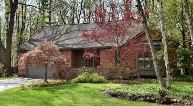 Photo of 32872 Outland Trl, Bingham Farms, MI 48025