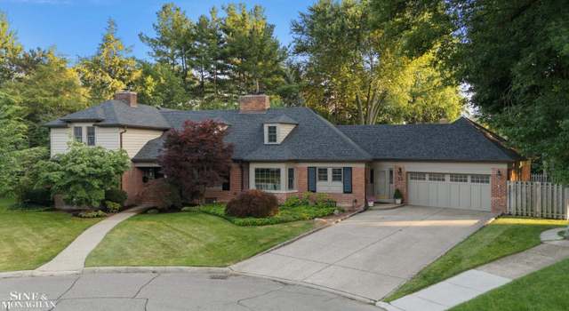 Photo of 39 Harbor Hill Rd, Grosse Pointe Farms, MI 48236
