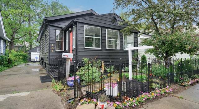Photo of 487 E Woodland St, Ferndale, MI 48220
