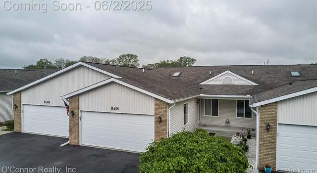 Photo of 828 Crystal Ln, Marysville, MI 48040