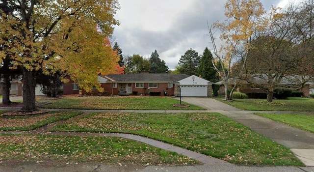 Photo of 18841 Rainbow Dr, Lathrup Village, MI 48076