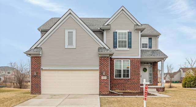 Photo of 14231 Woodgrove Dr, Belleville, MI 48111