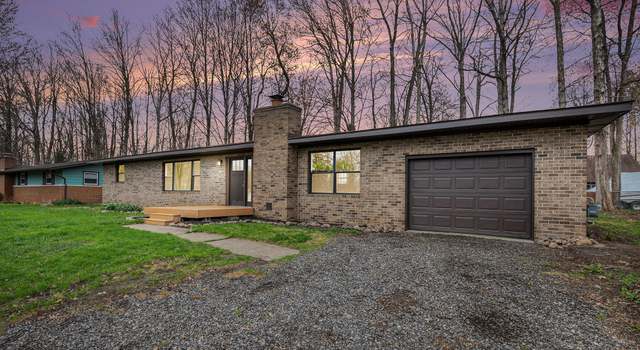 Photo of 785 Maple Dr, Columbiaville, MI 48421