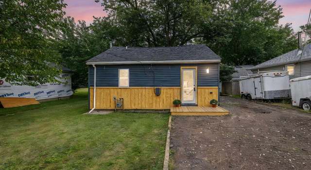 Photo of 4516 Huron Ave, Frenchtown Township, MI 48166