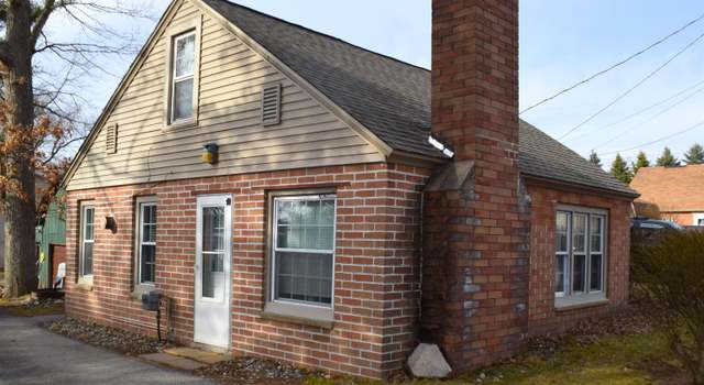 Photo of 422 N Rock Lake Dr, Vestaburg, MI 48891
