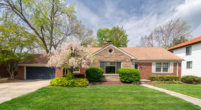 Photo of 1221 Golfview Dr, Dearborn, MI 48128