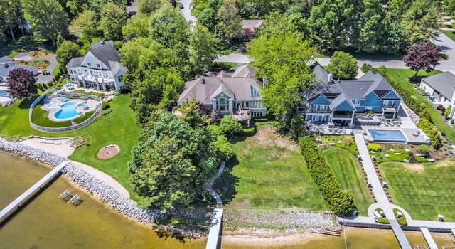 Photo of 15919 Orchard Point Dr, Spring Lake, MI 49456
