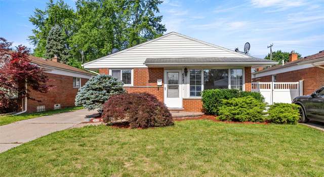 Photo of 6547 Colonial St, Dearborn Heights, MI 48127
