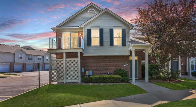 Photo of 43940 Elm Dr, Sterling Heights, MI 48313