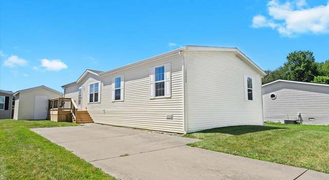 Photo of 13226 Nashville Ln, Hartland, MI 48353
