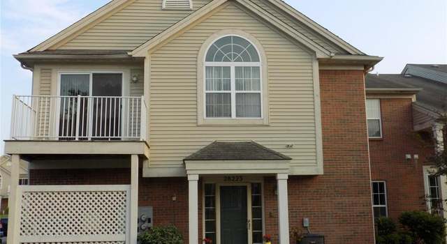 Photo of 28223 S Pointe Ln #312, Chesterfield Twp, MI 48051