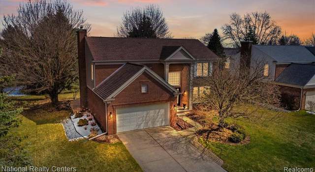 Photo of 1728 Foresthill Dr, Rochester Hills, MI 48306
