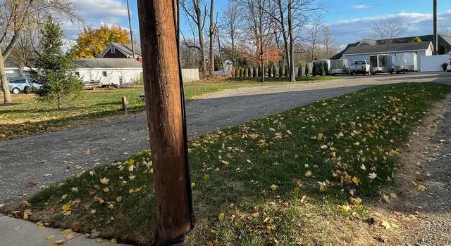 Photo of 305 W Broad St, Linden, MI 48451
