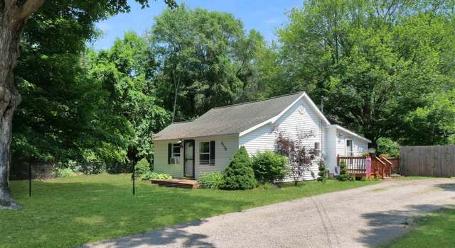 Photo of 6538 Tower Line St, Hope, MI 48628