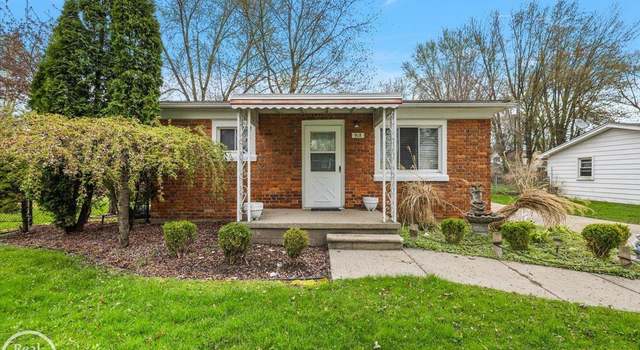 Photo of 918 Columbia St, Algonac, MI 48001