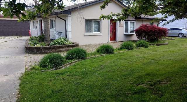 Photo of 39716 Detroit St, Harrison Twp, MI 48045