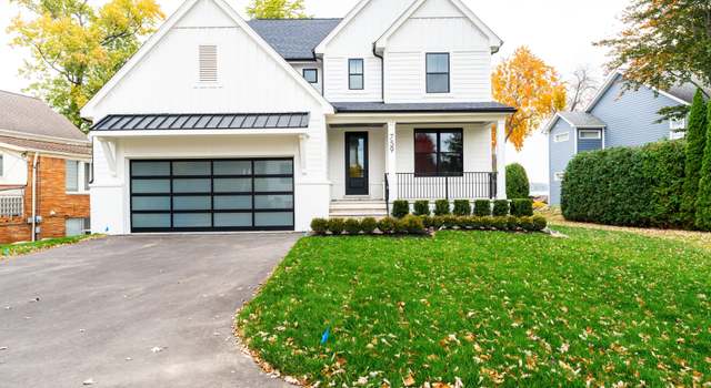 Photo of 759 Lyle Dr, Waterford, MI 48327