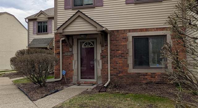 Photo of 1571 Streamwood Ct, Rochester Hills, MI 48309