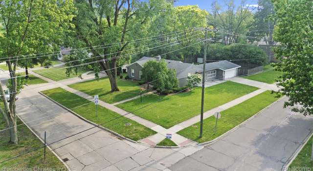 Photo of 29745 Westbrook Pkwy, Southfield, MI 48076