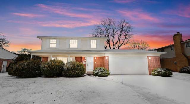 Photo of 30211 Oakview St, Livonia, MI 48154