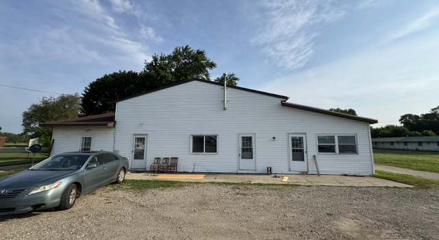 Photo of 820 W Chicgao Rd, White Pigeon, MI 49099