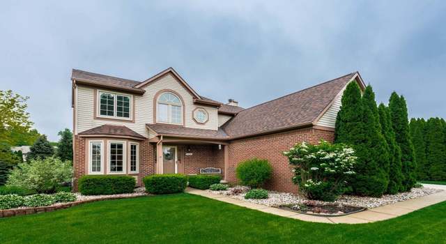 Photo of 1056 ST Andrews Dr, Whitmore Lake, MI 48189