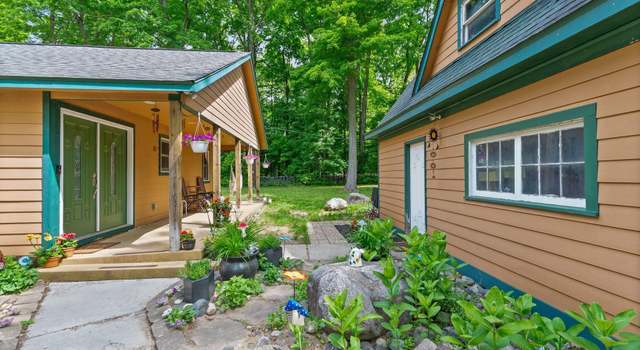 Photo of 32420 Colfax St, Farmington Hills, MI 48336