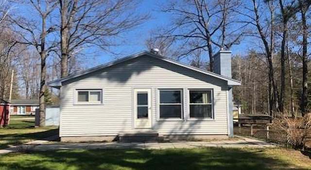 Photo of 3890 County Road 489 Dr, Onaway, MI 49765