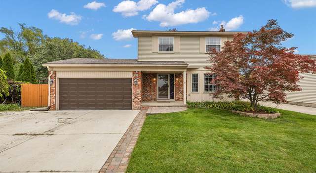 Photo of 40074 Eagle Dr, Sterling Heights, MI 48310