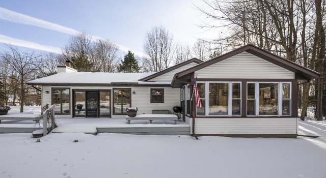 Photo of 9298 Elmwood Ct, Canadian Lakes, MI 49346