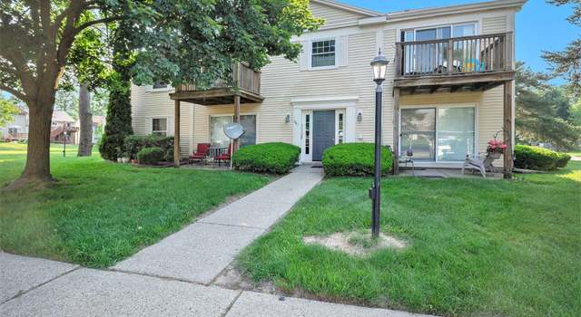 Photo of 841 Bloomfield Village Blvd Unit D, Auburn Hills, MI 48326