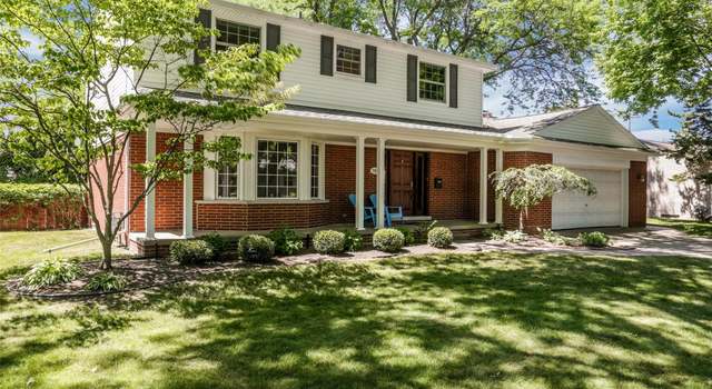 Photo of 703 S Rosedale Ct, Grosse Pointe Woods, MI 48236