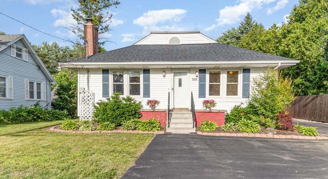 Photo of 395 S Center Rd, Saginaw Charter Township, MI 48638