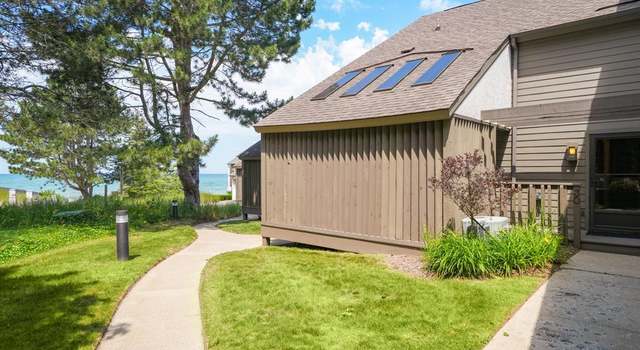 Photo of 101 N Shore Dr #30, South Haven, MI 49090