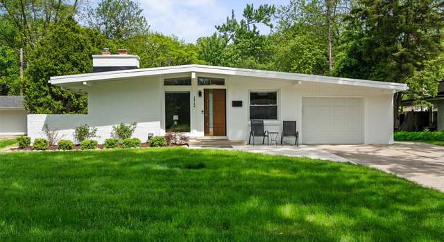 Photo of 29748 Chelmsford Rd, Southfield, MI 48076