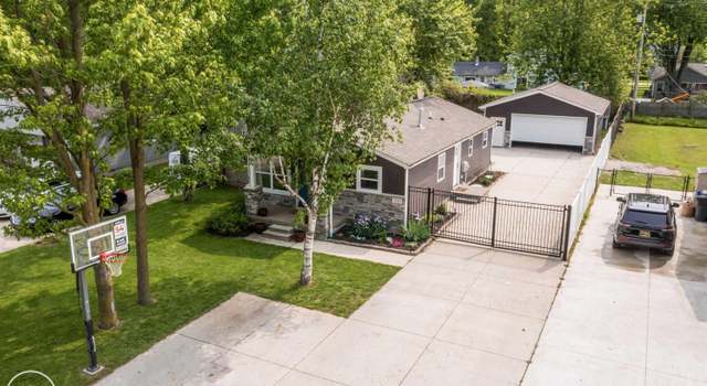 Photo of 7249 Meldrum Rd, Fair Haven, MI 48023