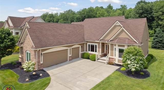 Photo of 10727 Bouldercrest Dr, South Lyon, MI 48178