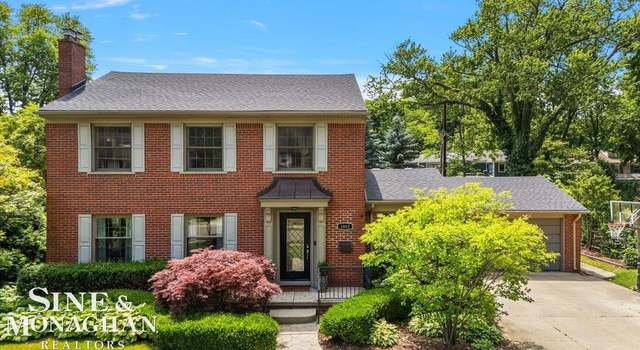 Photo of 1013 Kensington Ave, Grosse Pointe Park, MI 48230
